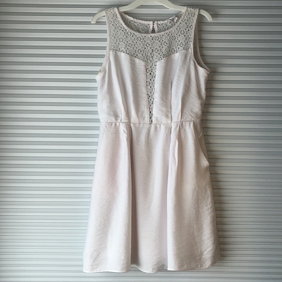 BCBGeneration Dresses & Skirts - BCBGeneration White Lace Dress